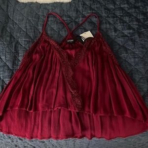 Brand- Storia; Size- small; Color- red